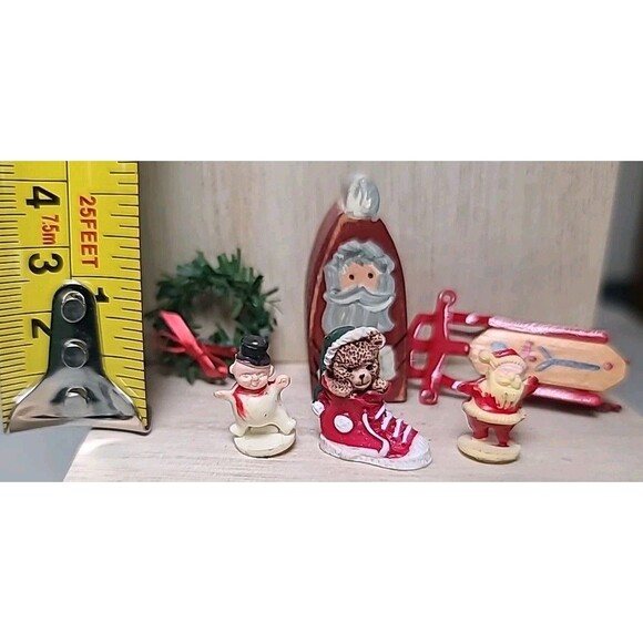 Vintage Set Of 6 Christmas Miniature Figurines Diorama Santa Snowman Ect... - Picture 3 of 5